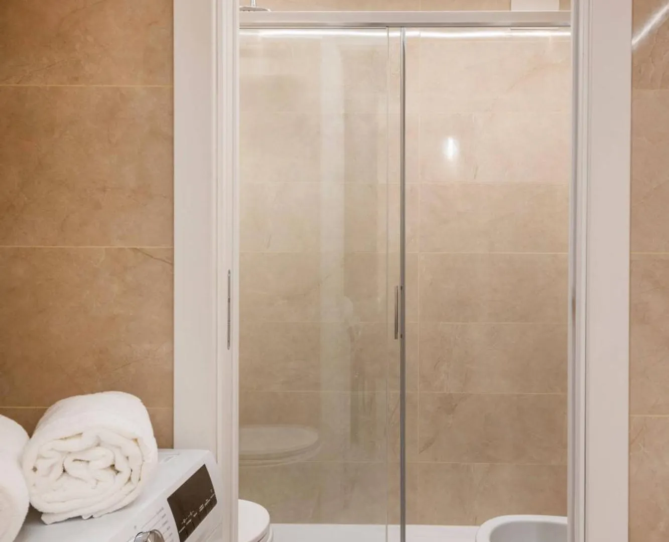 White House - San Babila Apartment Milan Italy